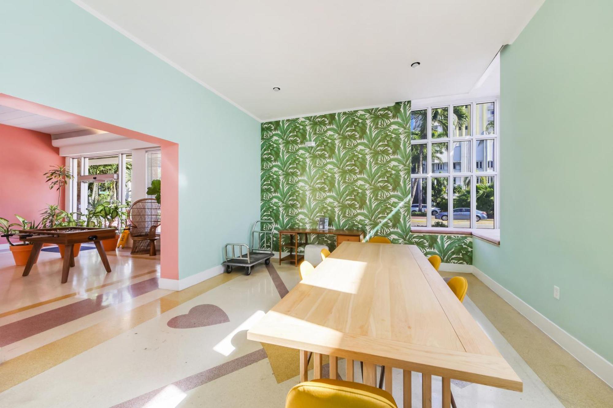Tropics Hotel Miami Beach — Fotos 3